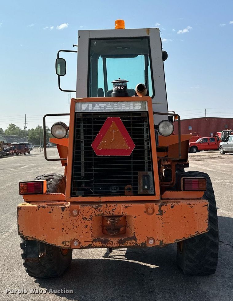 image for item NF9225 1995 Fiat-Allis FR70  wheel loader