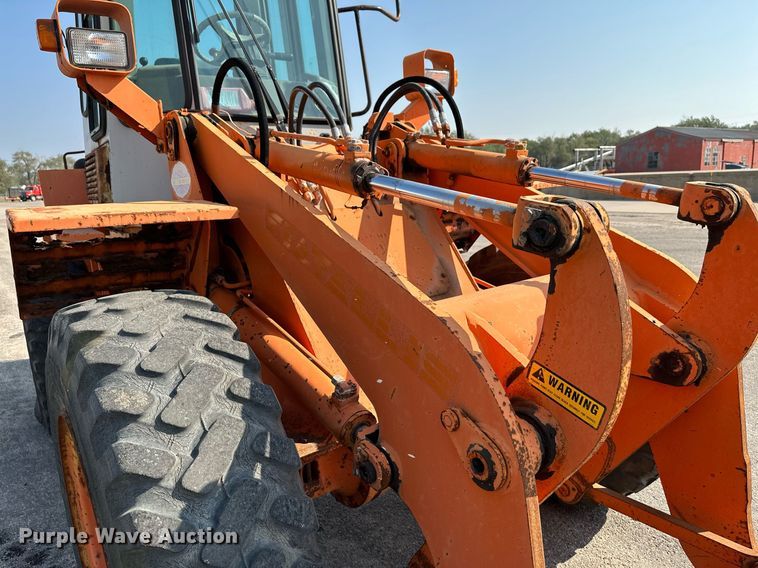 image for item NF9225 1995 Fiat-Allis FR70  wheel loader