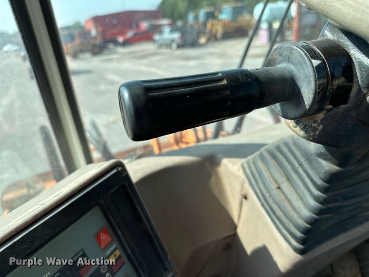 image for item NF9225 1995 Fiat-Allis FR70  wheel loader