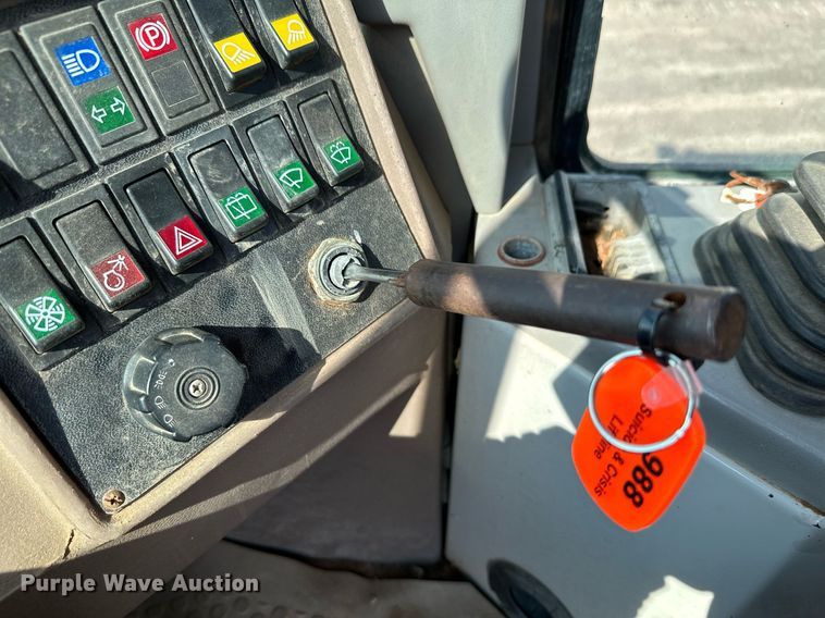 image for item NF9225 1995 Fiat-Allis FR70  wheel loader