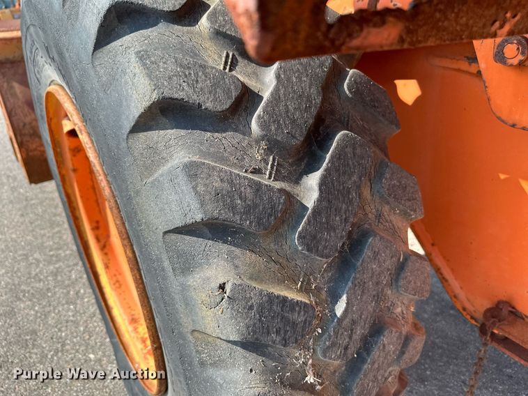 image for item NF9225 1995 Fiat-Allis FR70  wheel loader