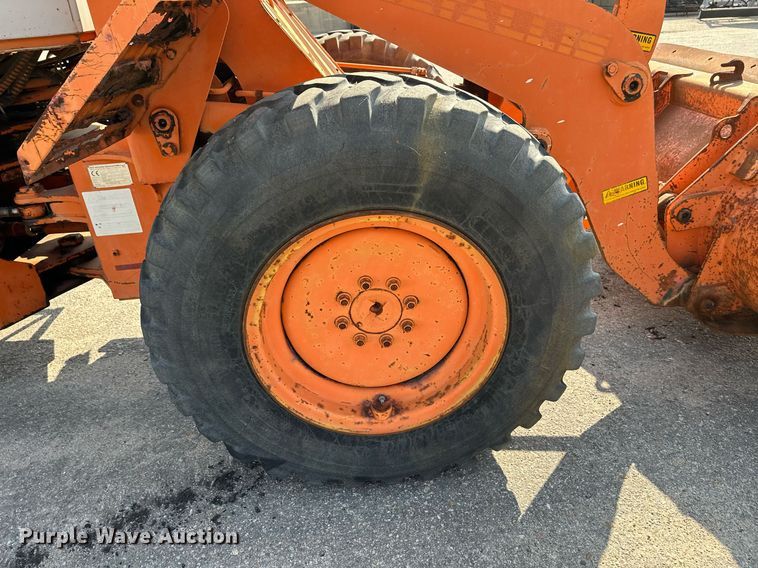 image for item NF9225 1995 Fiat-Allis FR70  wheel loader