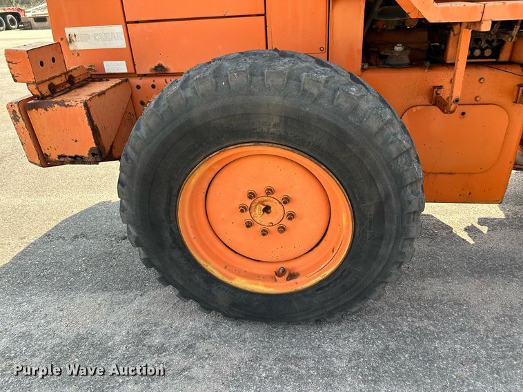 image for item NF9225 1995 Fiat-Allis FR70  wheel loader