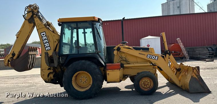 image for item NF9226 1999 John Deere 310E  backhoe