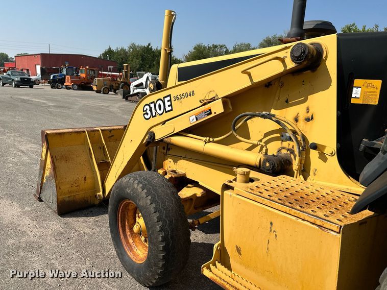 image for item NF9226 1999 John Deere 310E  backhoe