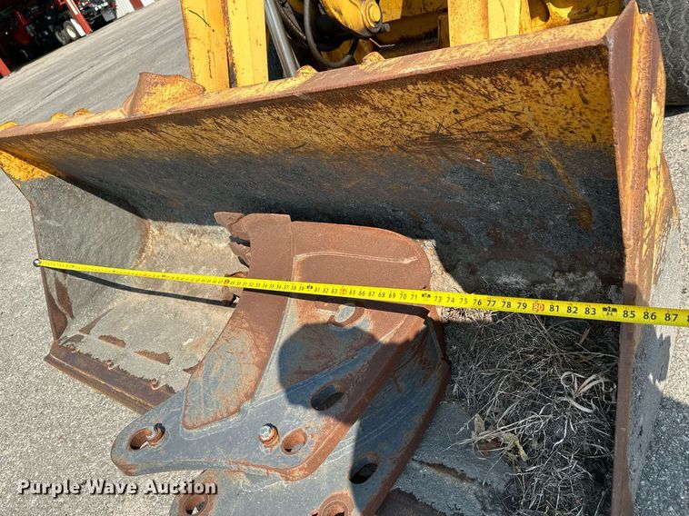 image for item NF9226 1999 John Deere 310E  backhoe