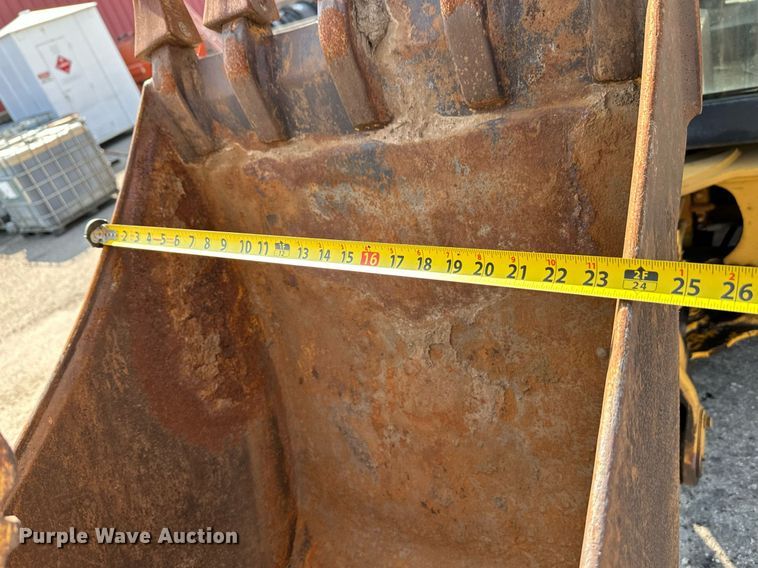 image for item NF9226 1999 John Deere 310E  backhoe