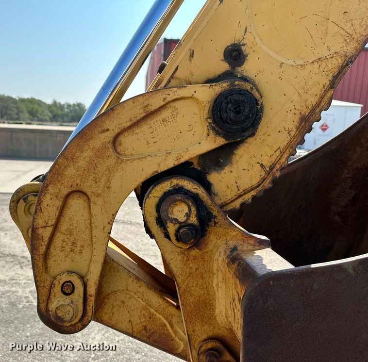 image for item NF9226 1999 John Deere 310E  backhoe