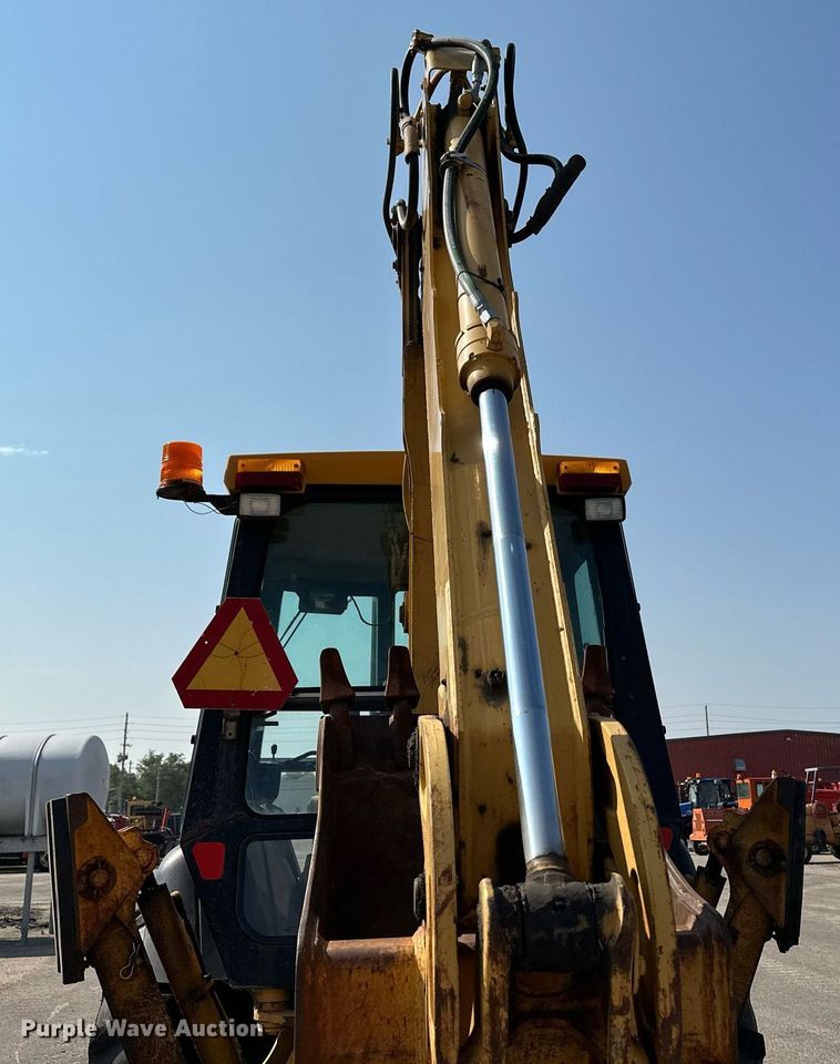 image for item NF9226 1999 John Deere 310E  backhoe