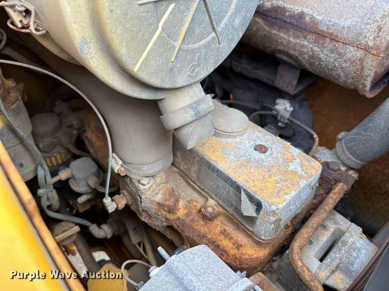 image for item NF9226 1999 John Deere 310E  backhoe