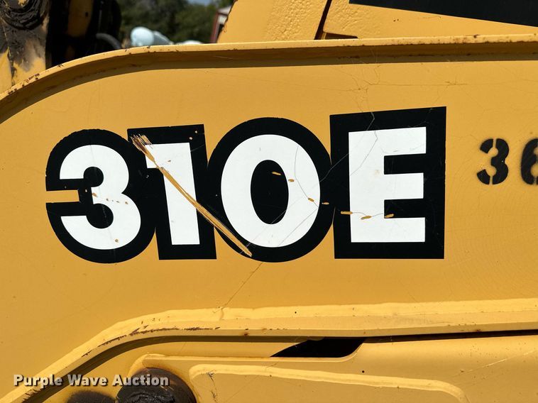 image for item NF9226 1999 John Deere 310E  backhoe