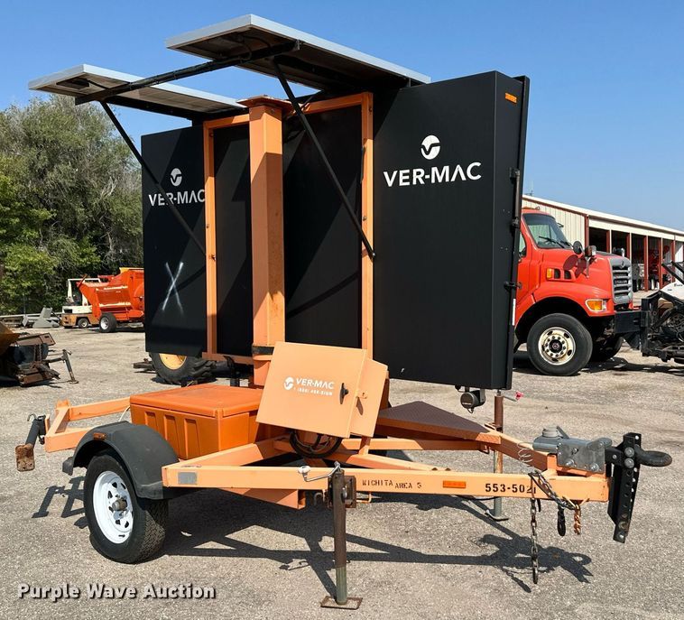 image for item NF9228 2011 Ver-Mac PCMS1210  message board trailer