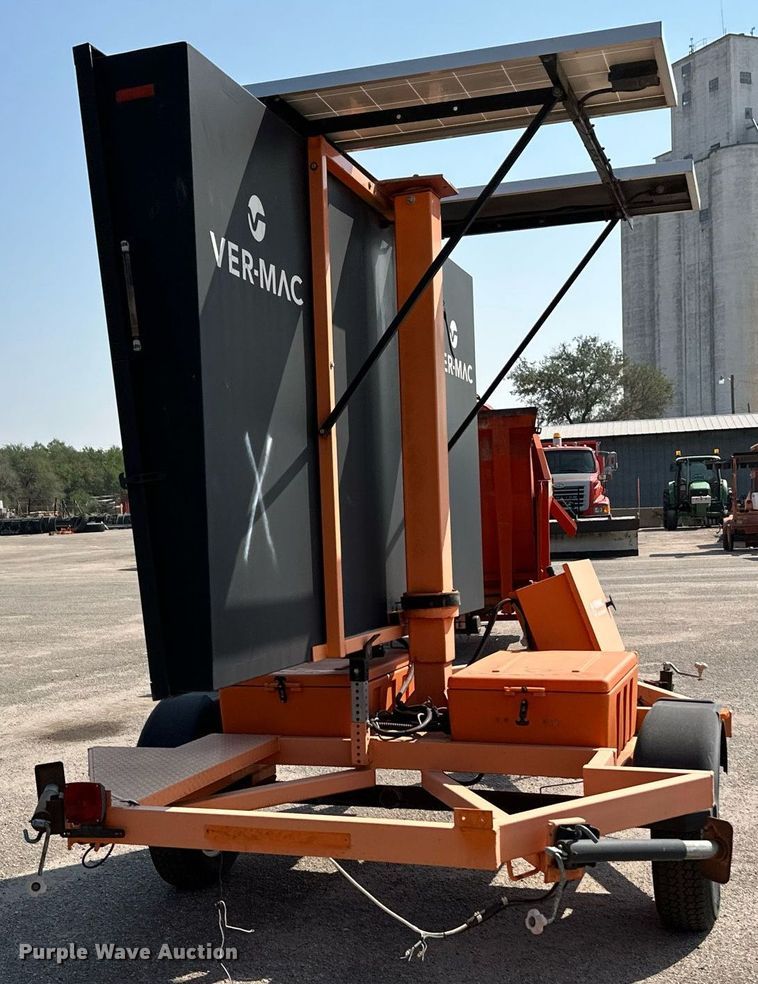 image for item NF9228 2011 Ver-Mac PCMS1210  message board trailer