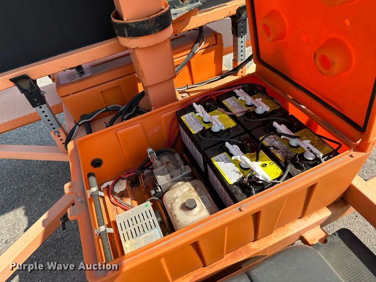 image for item NF9228 2011 Ver-Mac PCMS1210  message board trailer