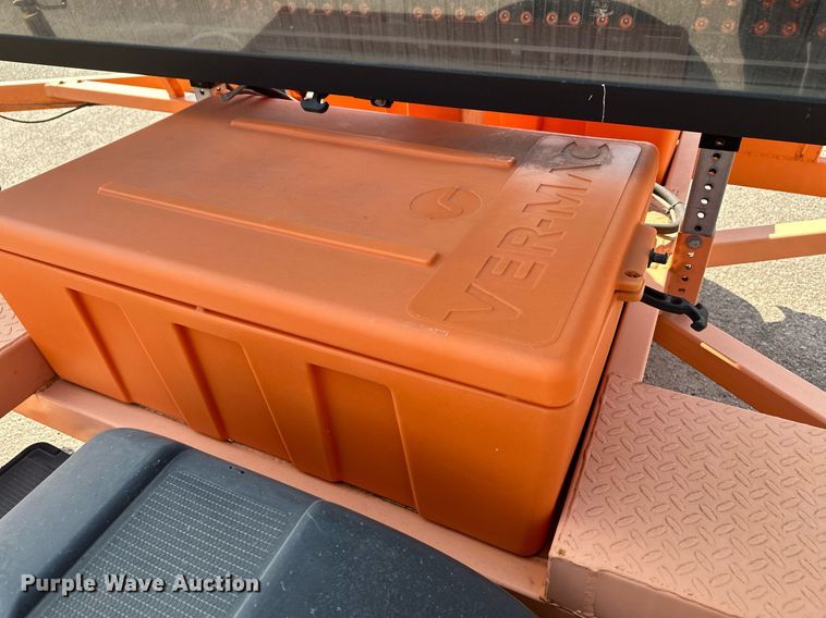 image for item NF9228 2011 Ver-Mac PCMS1210  message board trailer