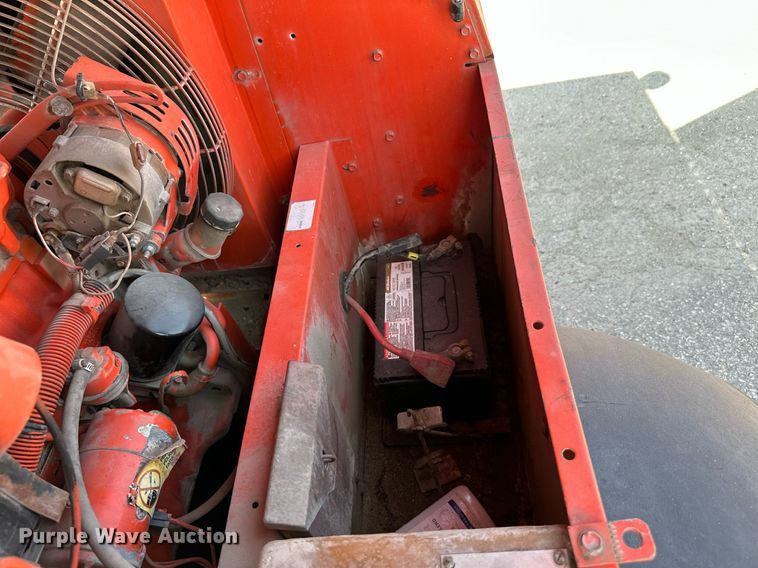 image for item NF9229 1996 Leroi Q175DJE  air compressor