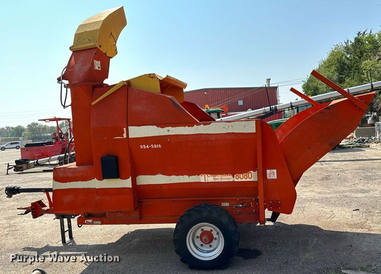 image for item NF9230 2006 Teagle Tomahawk 8080  bale processor