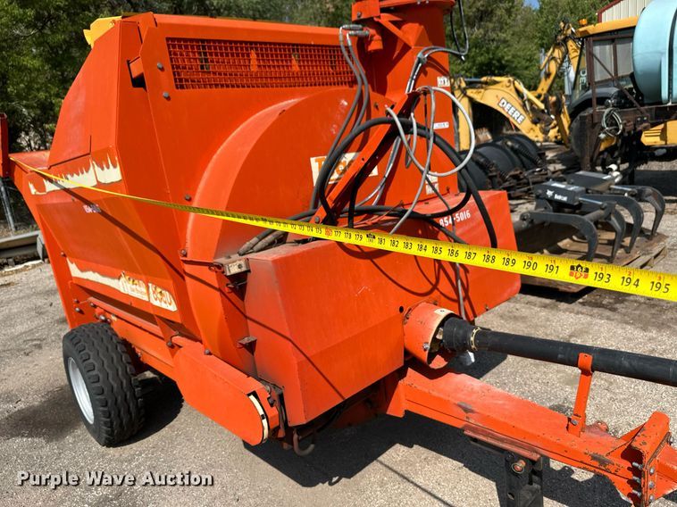 image for item NF9230 2006 Teagle Tomahawk 8080  bale processor