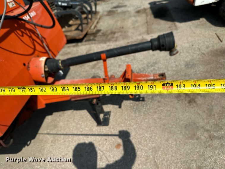 image for item NF9230 2006 Teagle Tomahawk 8080  bale processor