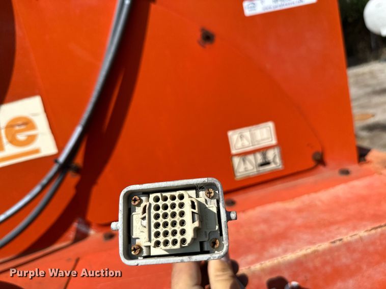 image for item NF9230 2006 Teagle Tomahawk 8080  bale processor