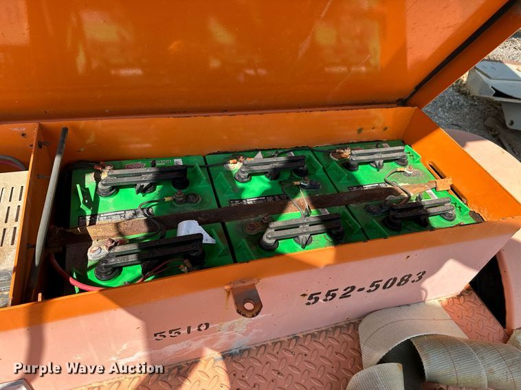 image for item NF9232 2003 Ver-Mac ST4825  arrow board trailer