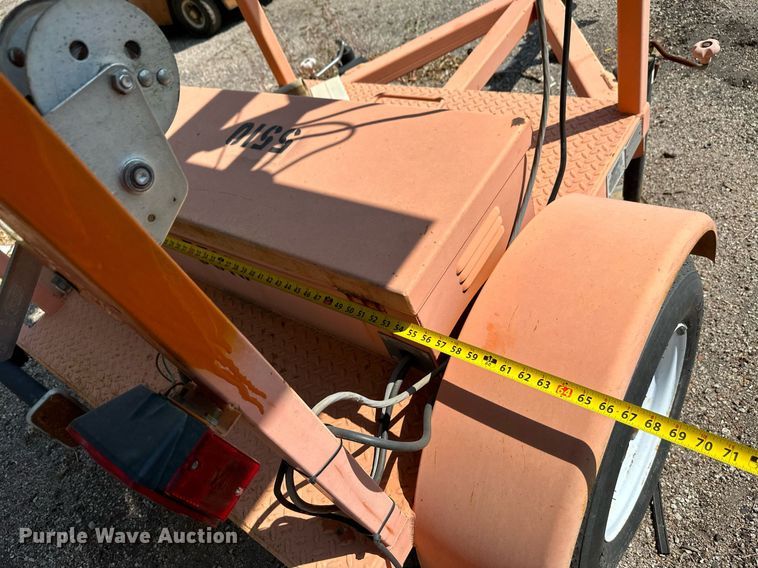 image for item NF9232 2003 Ver-Mac ST4825  arrow board trailer