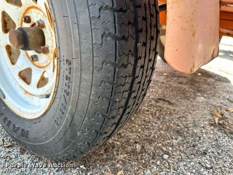 image for item NF9232 2003 Ver-Mac ST4825  arrow board trailer