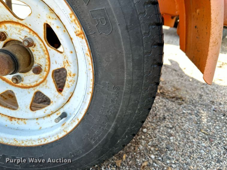 image for item NF9232 2003 Ver-Mac ST4825  arrow board trailer