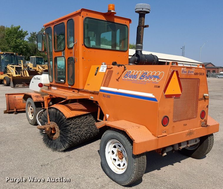 image for item NF9234 2008 Broce RJ350  broom