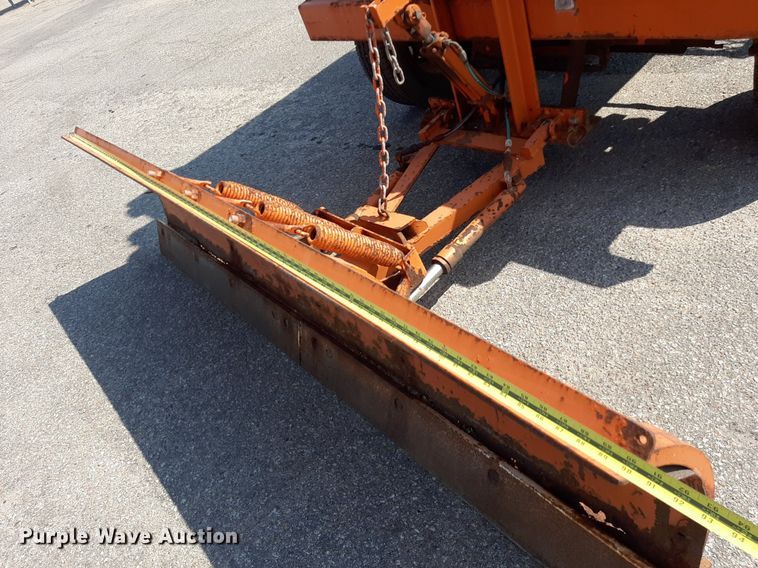 image for item NF9234 2008 Broce RJ350  broom