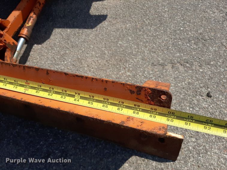 image for item NF9234 2008 Broce RJ350  broom