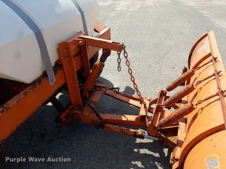 image for item NF9234 2008 Broce RJ350  broom