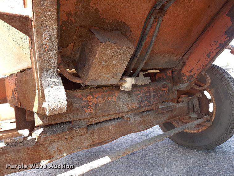 image for item NF9234 2008 Broce RJ350  broom