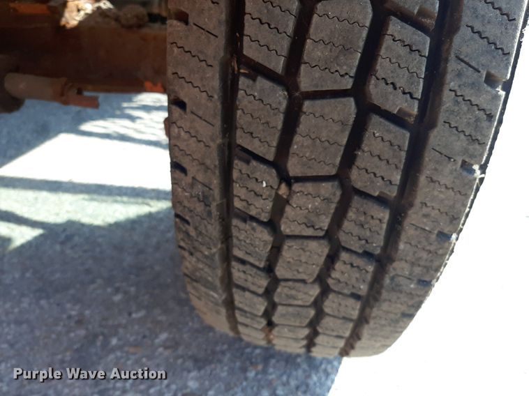 image for item NF9234 2008 Broce RJ350  broom