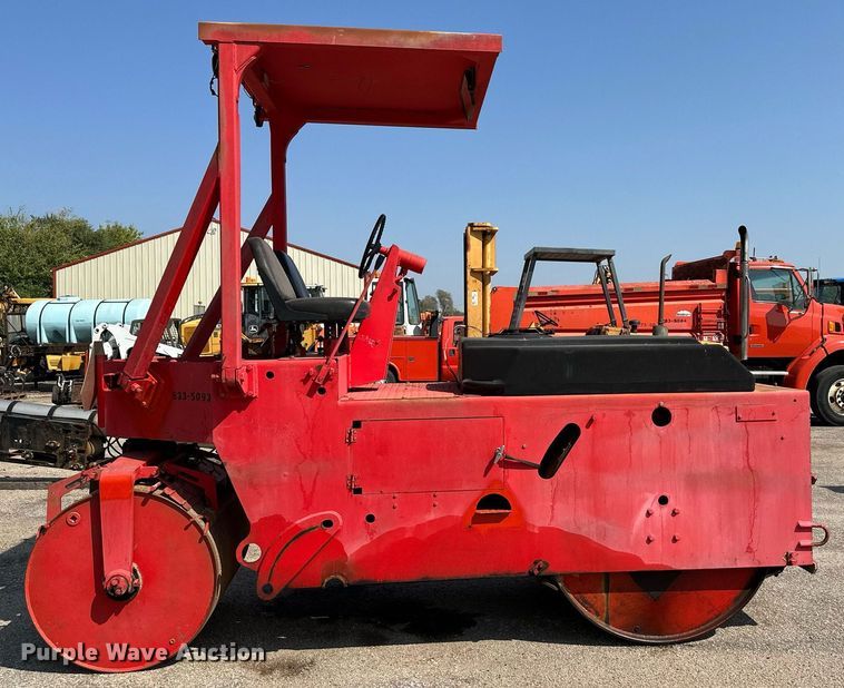 image for item NF9236 1993 Galion S4-6B  double drum roller