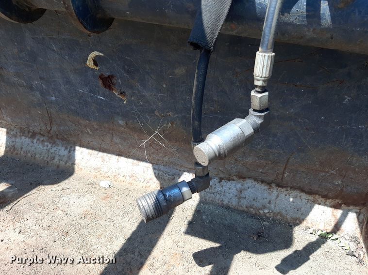 image for item NF9239 Bobcat  72"W skid steer grapple bucket