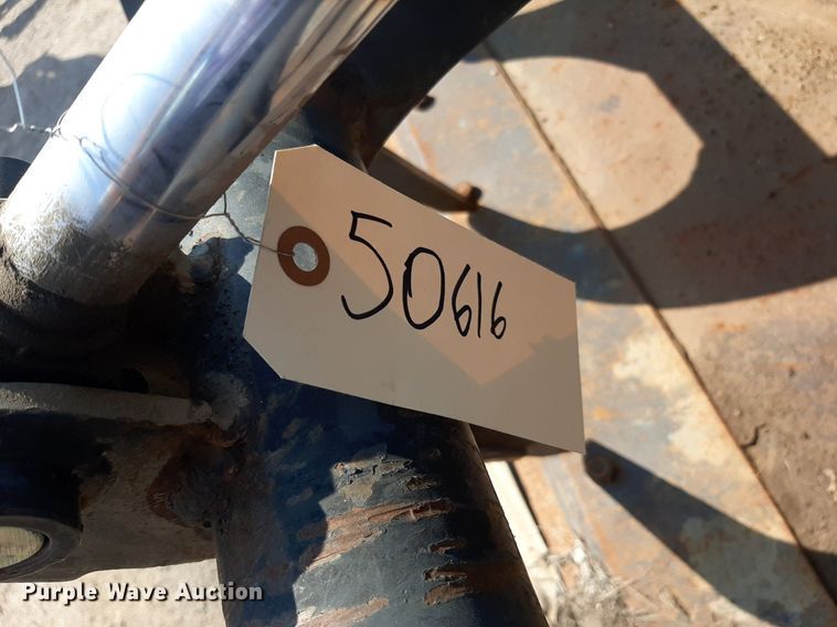 image for item NF9239 Bobcat  72"W skid steer grapple bucket