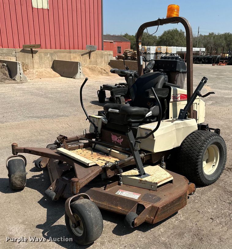 image for item NF9241 2013 Grasshopper 430D  ZTR lawn mower