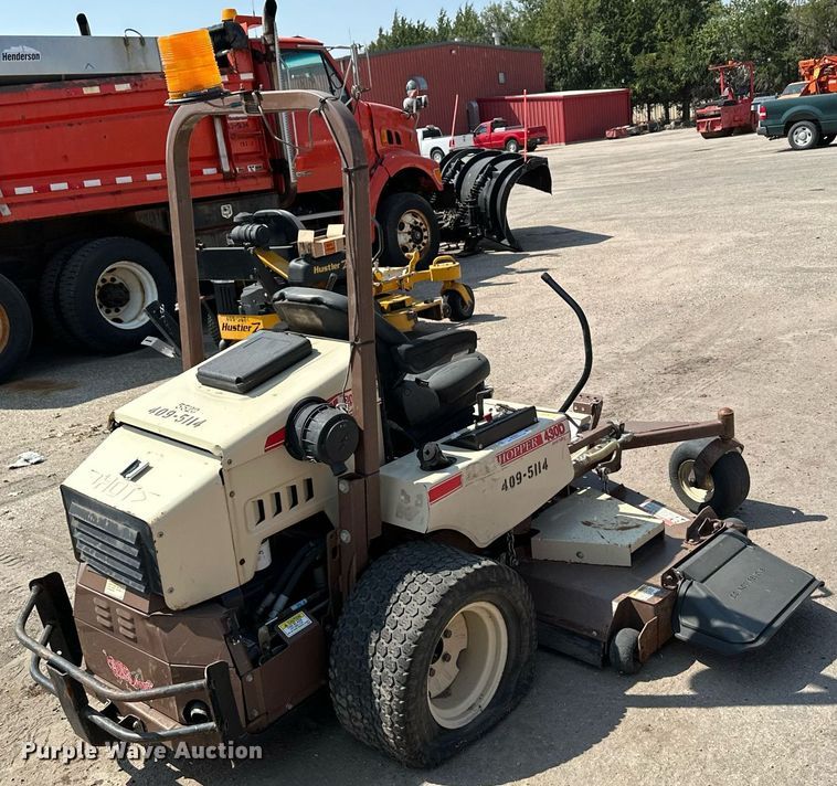 image for item NF9241 2013 Grasshopper 430D  ZTR lawn mower