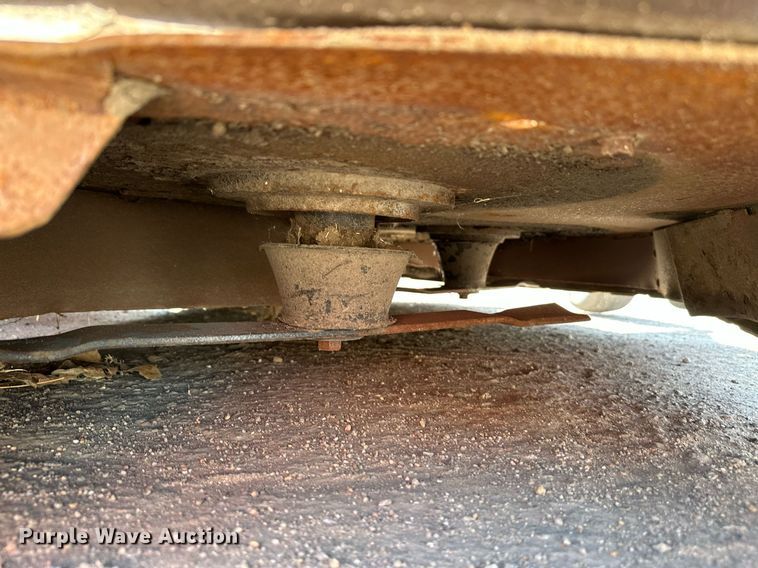 image for item NF9241 2013 Grasshopper 430D  ZTR lawn mower