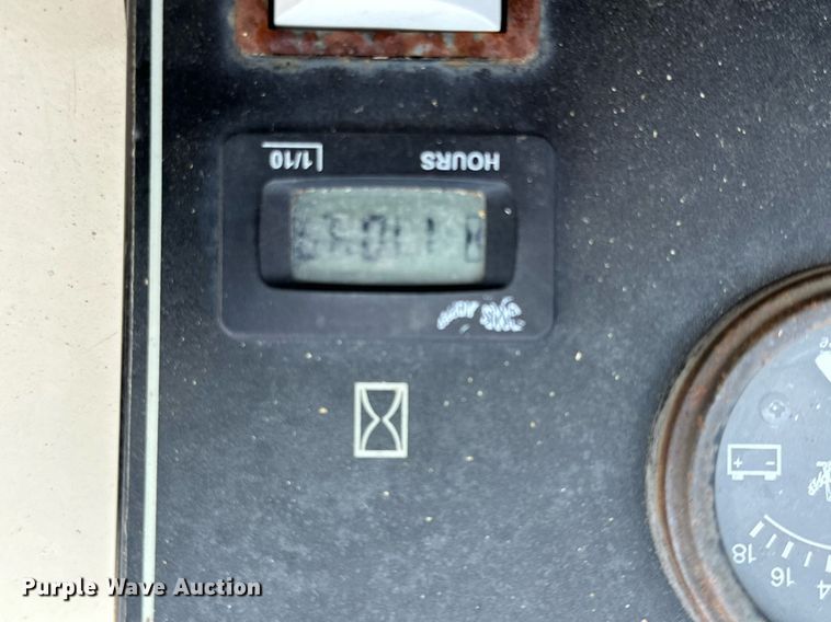 image for item NF9241 2013 Grasshopper 430D  ZTR lawn mower