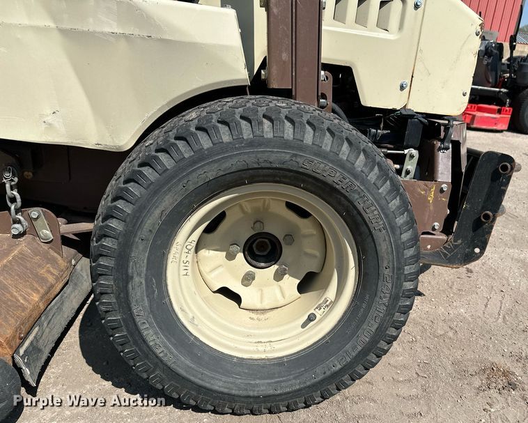 image for item NF9241 2013 Grasshopper 430D  ZTR lawn mower