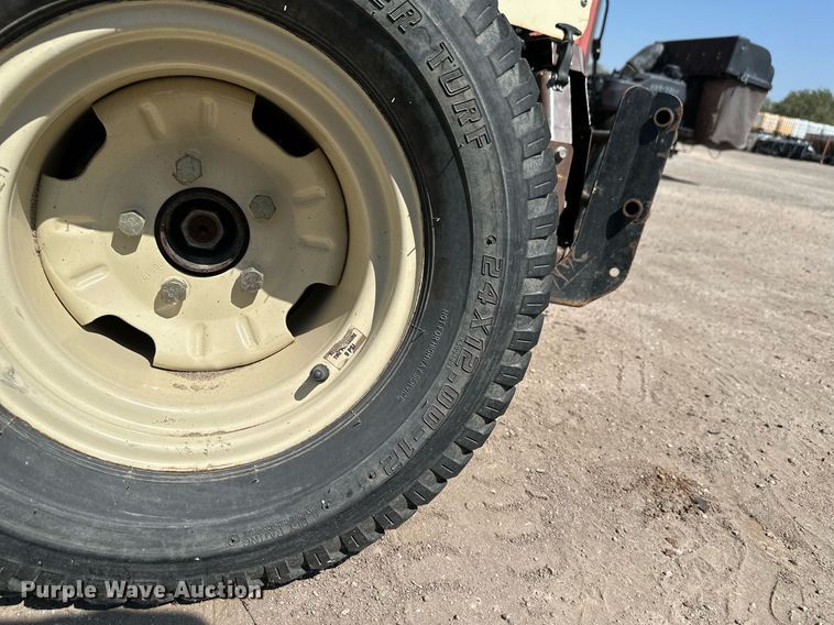 image for item NF9241 2013 Grasshopper 430D  ZTR lawn mower