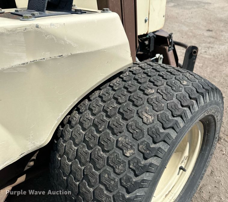 image for item NF9241 2013 Grasshopper 430D  ZTR lawn mower