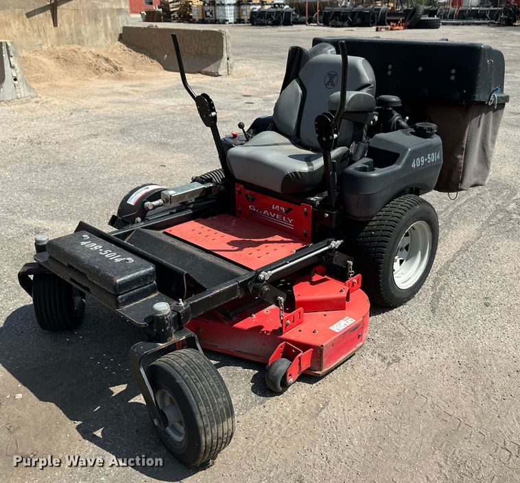 image for item NF9242 2003 Gravely 148Z  ZTR lawn mower