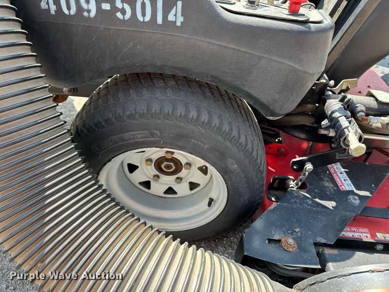 image for item NF9242 2003 Gravely 148Z  ZTR lawn mower