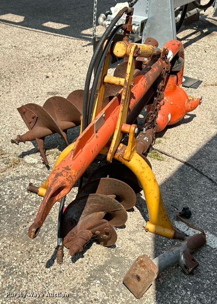 image for item NF9243 1997 Danuser F8  post hole auger