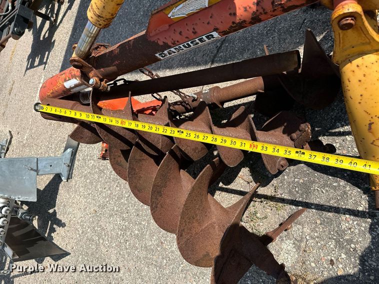 image for item NF9243 1997 Danuser F8  post hole auger