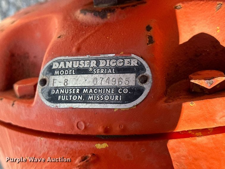 image for item NF9243 1997 Danuser F8  post hole auger