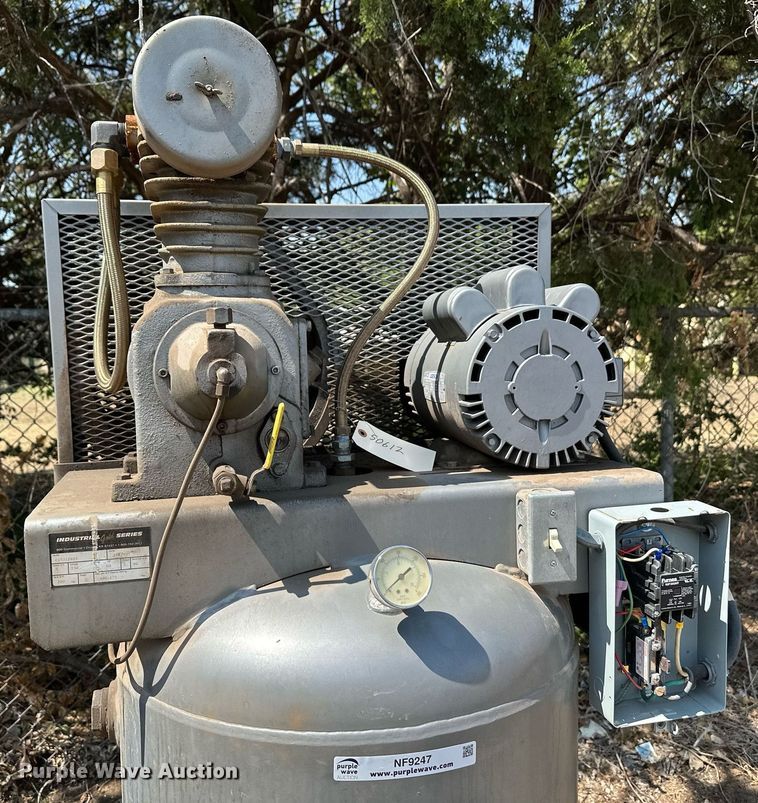 image for item NF9247 Industrial Gold Series CI521E80V  air compressor